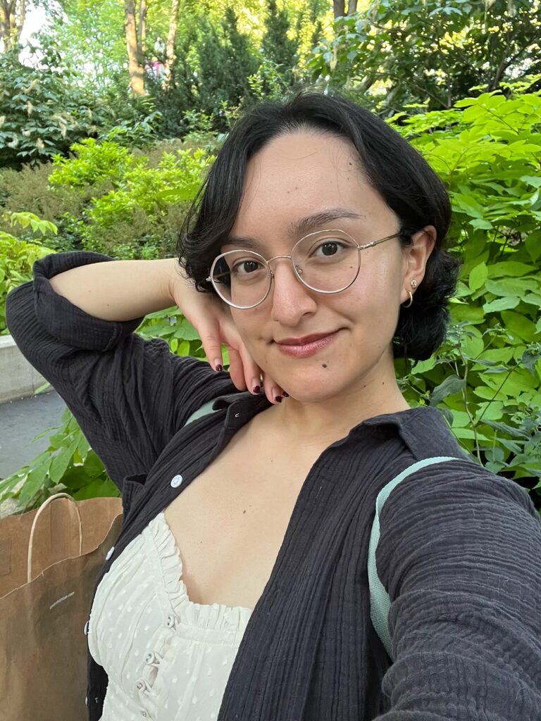 Hello, I'm Valeria, during a trip in Lovely Chicago!